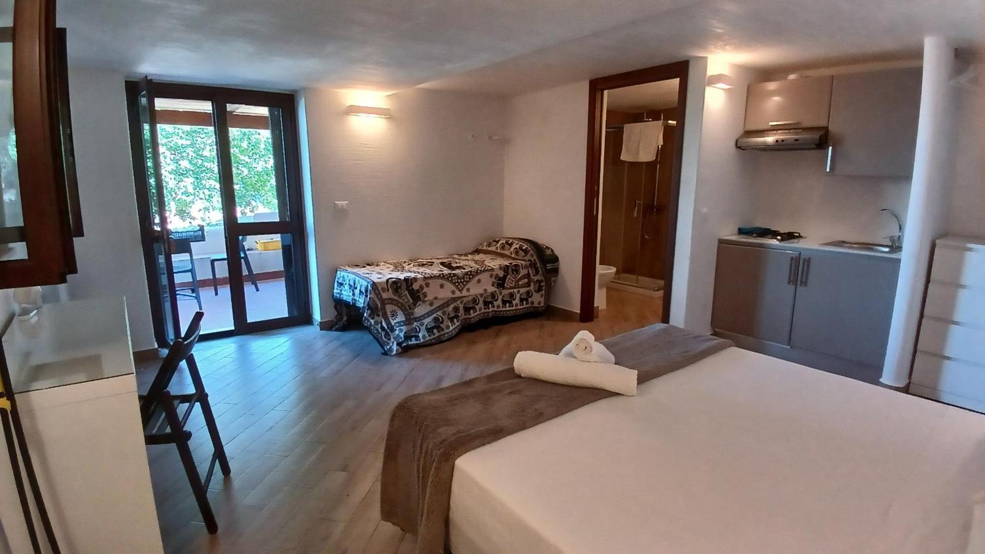 Hotel Sotto La Torre E Sopra Il Porticciolo à Isola di Ustica Extérieur photo